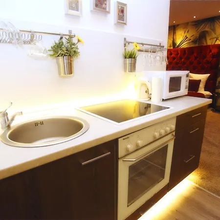 Luxury With Bath *