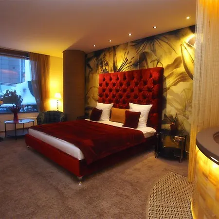 Luxury With Bath Butas