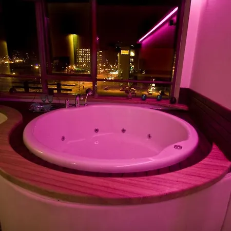 Luxury With Bath * Vilnius