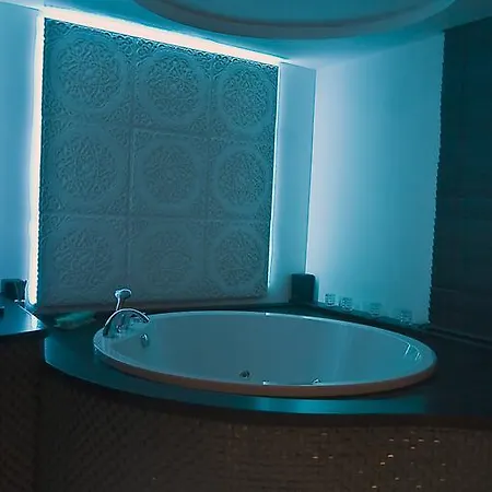 Luxury With Bath * Vilnius